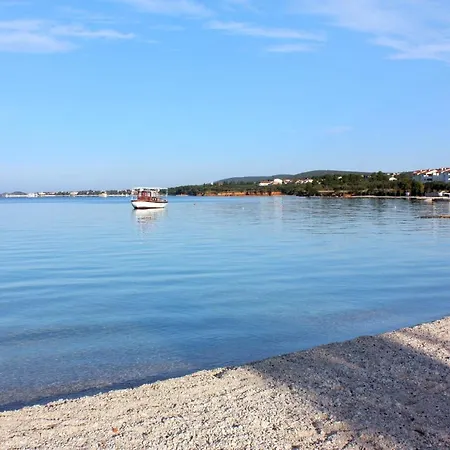 5899c Appartamento Biograd Na Moru